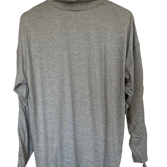 NWOT Zuda Light Grey Mock Neck Long Sleeve Active Top with Cinched Sleeves - Picture 6 of 6